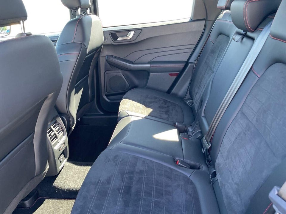 Ford Kuga 2,5 PHEV ST-Line X CVT 5d