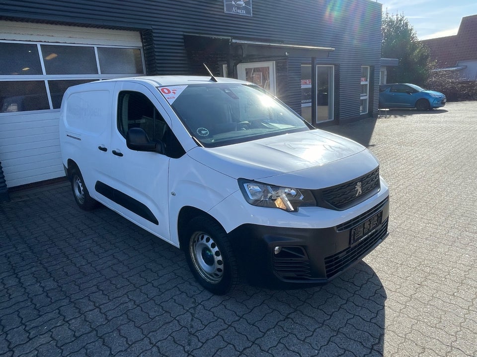 Peugeot Partner 1,5 BlueHDi 130 L2V2 Plus Van