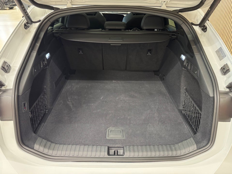 Audi A6 e-tron Ultra Avant quattro 5d