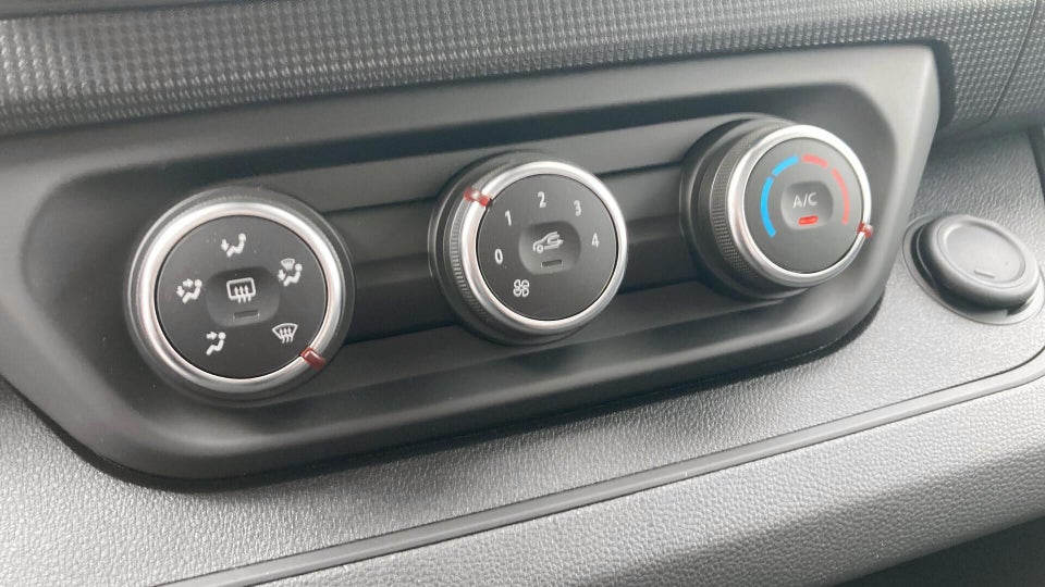 Renault Trafic 2,0 dCi 130 L2H1 Tekno