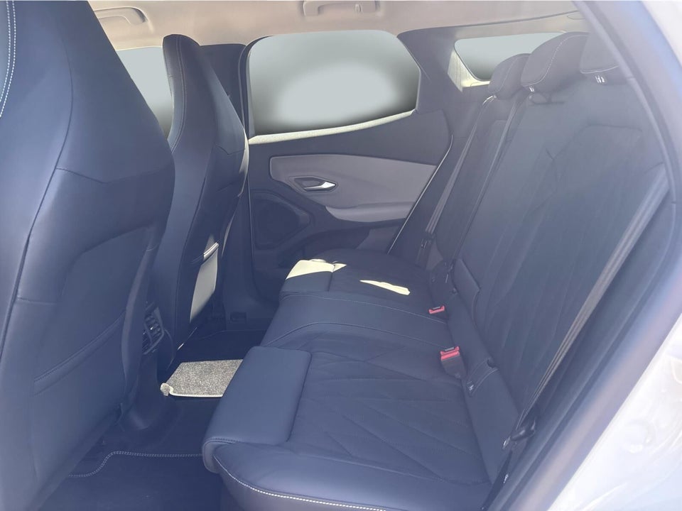 Ford Explorer 77 Premium Extended Range 5d