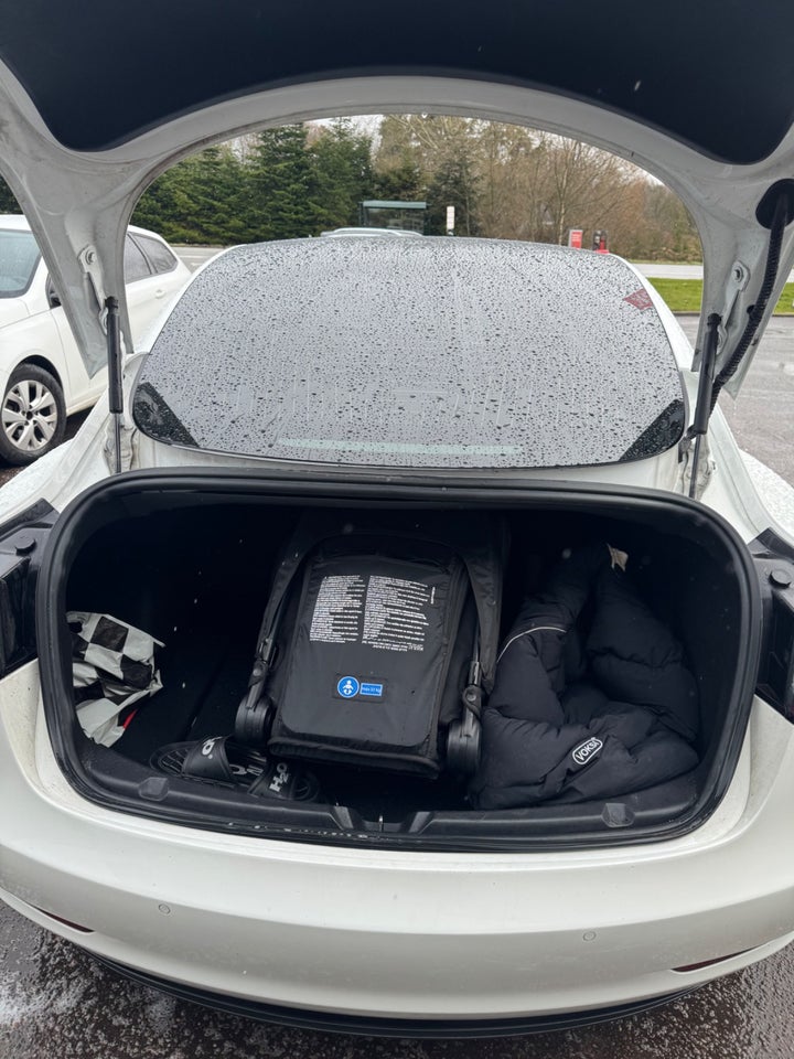 Tesla Model 3 Standard Range+ RWD 4d