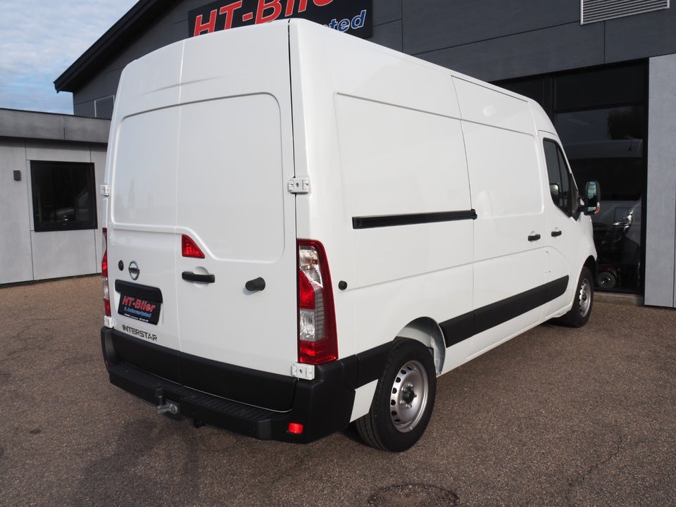 Nissan Interstar 2,3 dCi 150 L2H2 N-Connecta Van