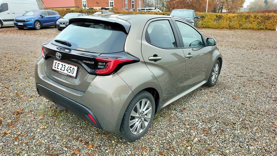 Toyota Yaris 1,5 Hybrid Active Tech+ e-CVT 5d