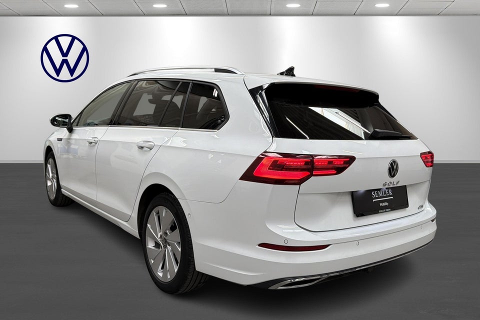 VW Golf VIII 1,5 eTSi 150 Style Variant DSG 5d
