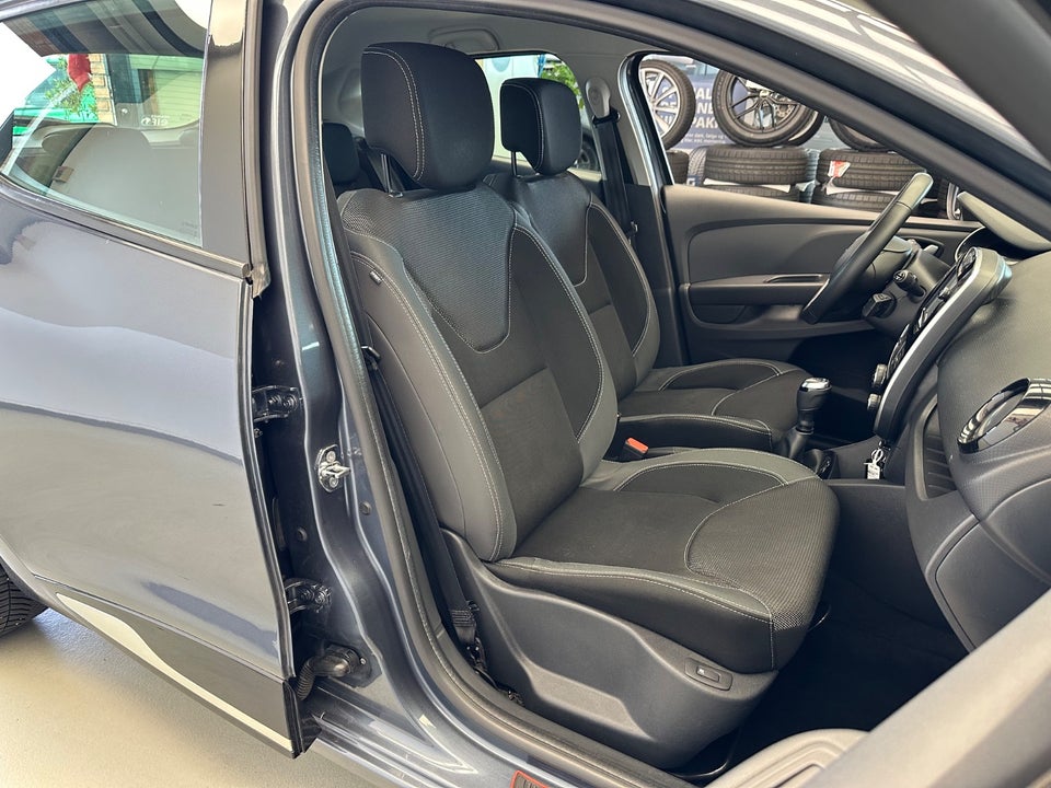 Renault Clio IV 0,9 TCe 90 Expression 5d