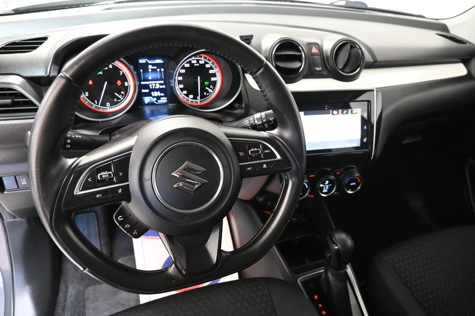 Suzuki Swift 1,2 Dualjet Exclusive CVT 5d