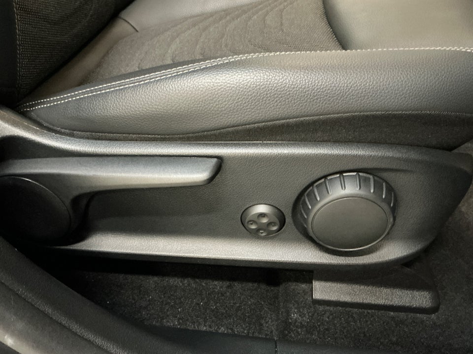 Mercedes EQB250 Progressive 7prs 5d