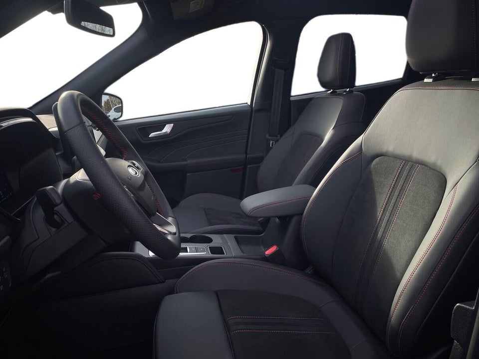 Ford Kuga 2,5 PHEV ST-Line X CVT 5d