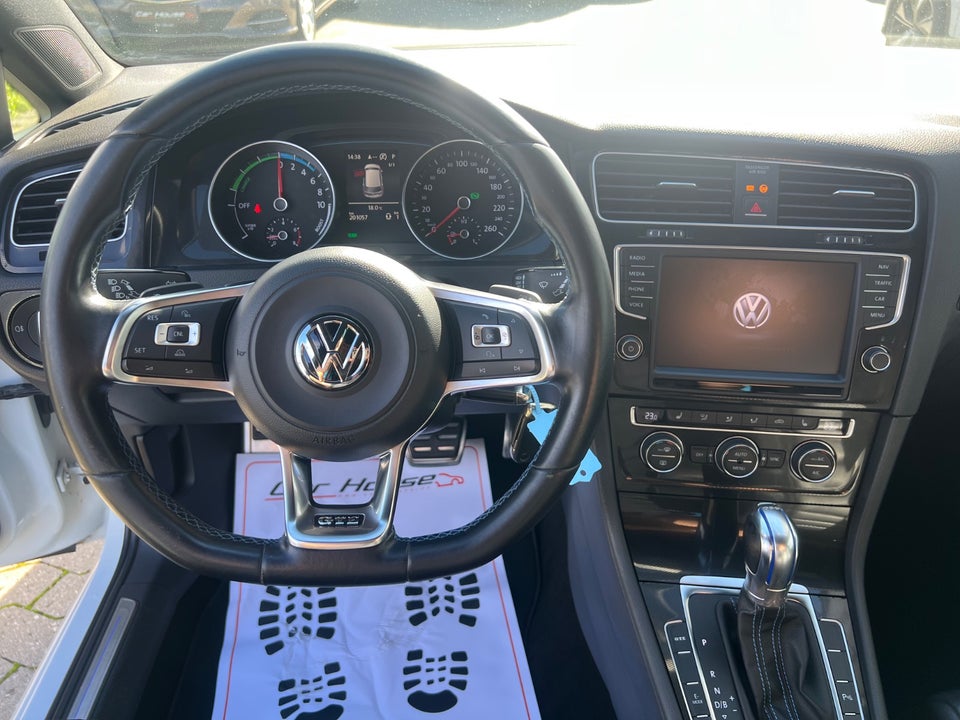 VW Golf VII 1,4 GTE Highline DSG 5d