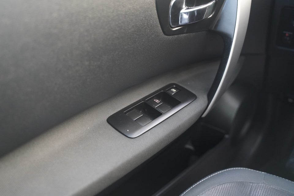 Nissan Qashqai 2,0 dCi Tekna 5d