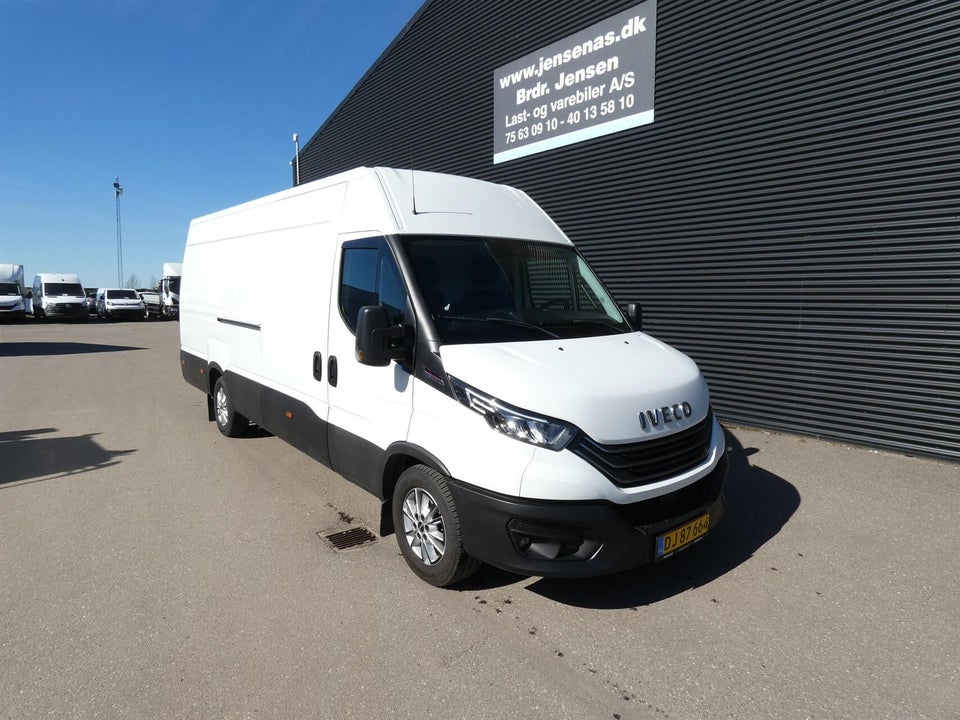 Iveco Daily 3,0 35S18 18m³ Van AG8
