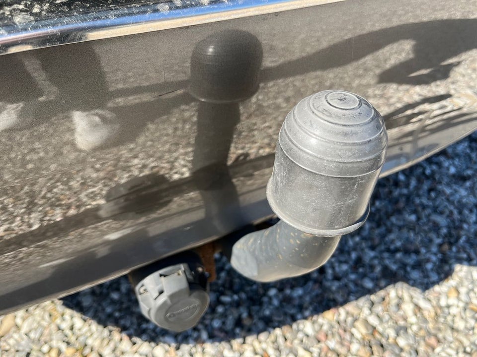 Toyota Avensis 1,8 VVT-i T2 Selected Touring Sports MDS 5d