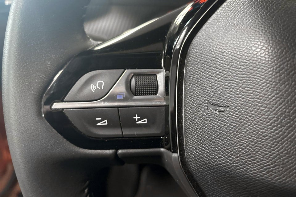 Peugeot e-2008 50 Active 5d