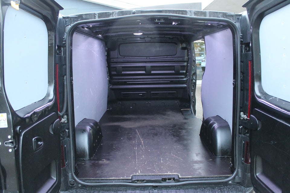 Renault Trafic T29 2,0 dCi 120 L2H1