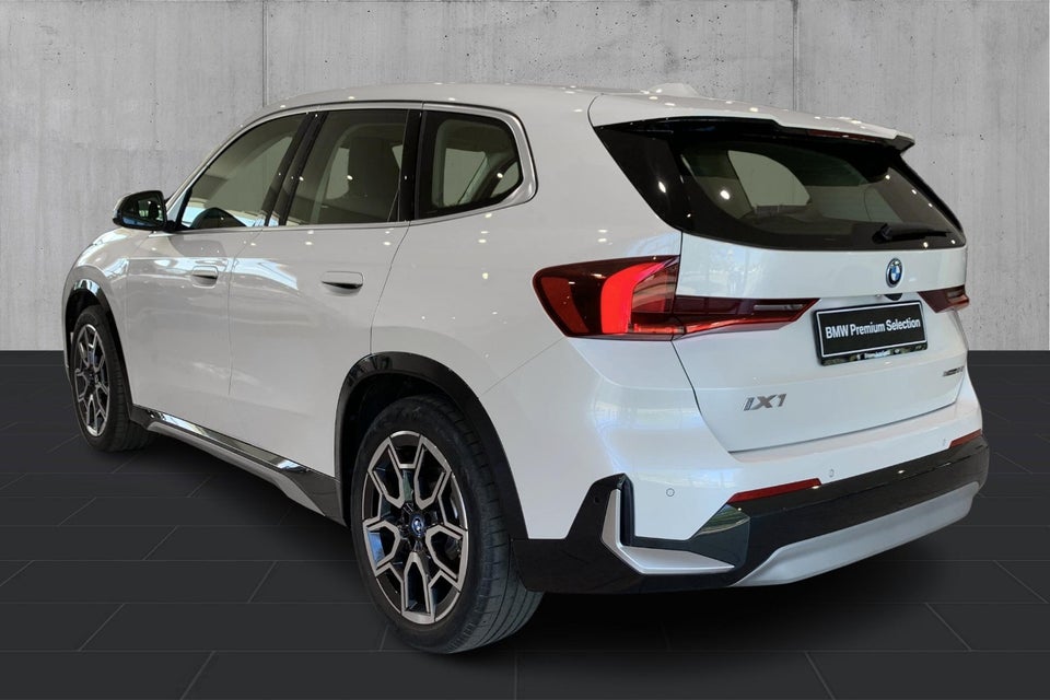 BMW iX1 xDrive30 X-Line 5d