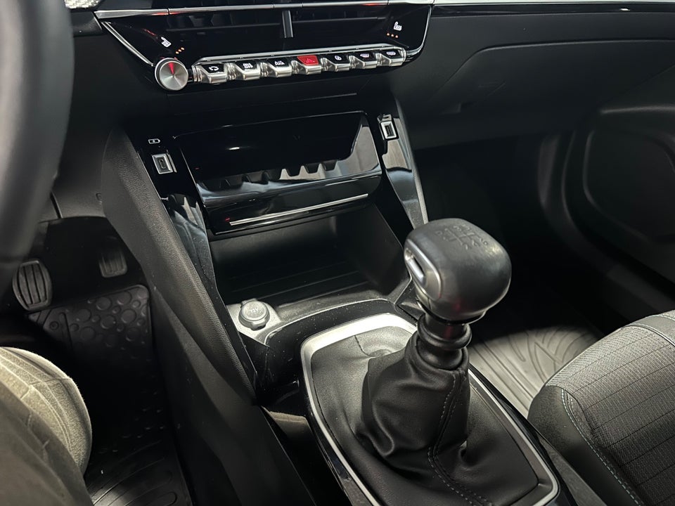 Peugeot 2008 1,2 PureTech 130 Allure Pack 5d