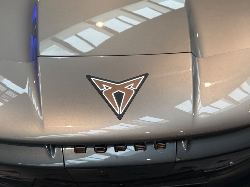 Cupra Tavascan 77 Adrenaline 5d