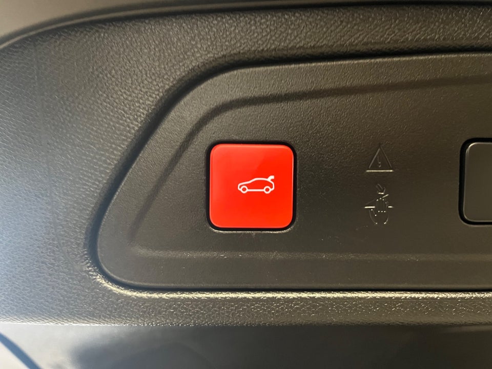 Citroën C5 Aircross 1,6 Hybrid Shine Sport EAT8 5d