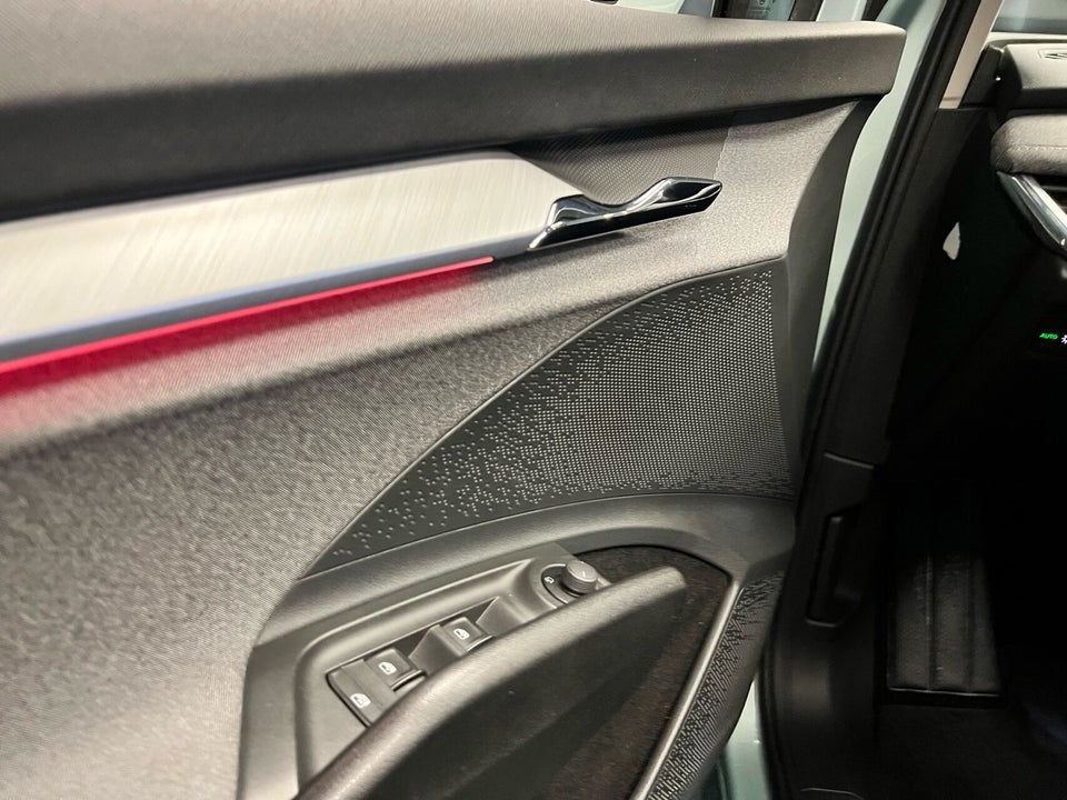 Skoda Enyaq 80 iV Plus 5d