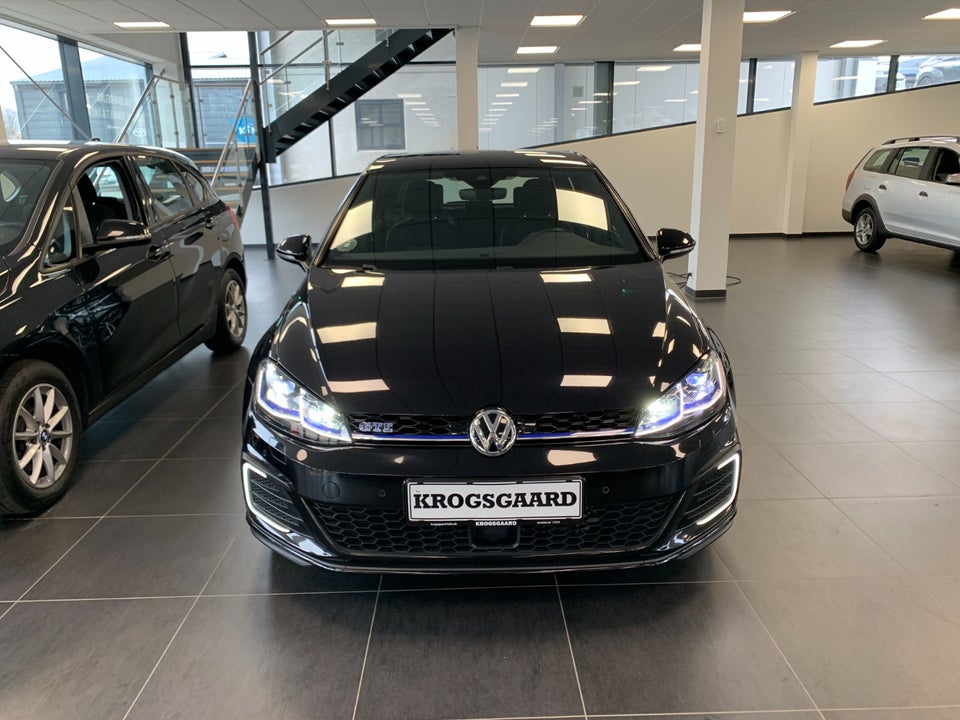 VW Golf VII 1,4 GTE DSG 5d