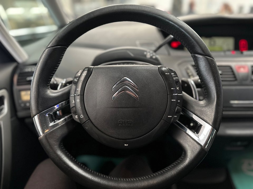 Citroën Grand C4 Picasso 1,6 HDi 112 Seduction E6G 7prs 5d