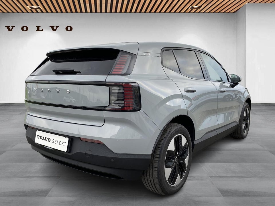 Volvo EX30 Extended Range Core 5d
