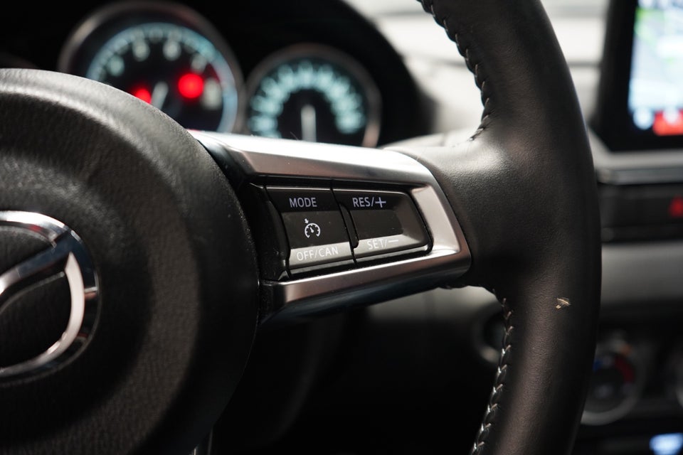 Mazda MX-5 2,0 SkyActiv-G 184 Roadster Cosmo Sport 2d