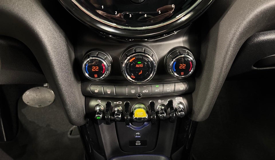 MINI Cooper SE Camden Edition 3d