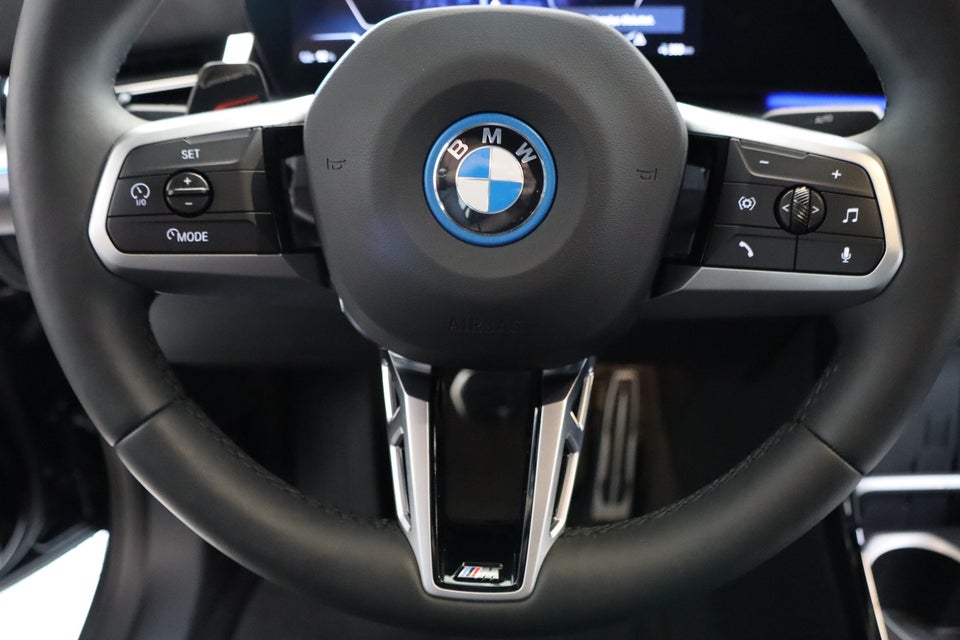 BMW iX2 eDrive20 Fully Charged M-Sport 5d
