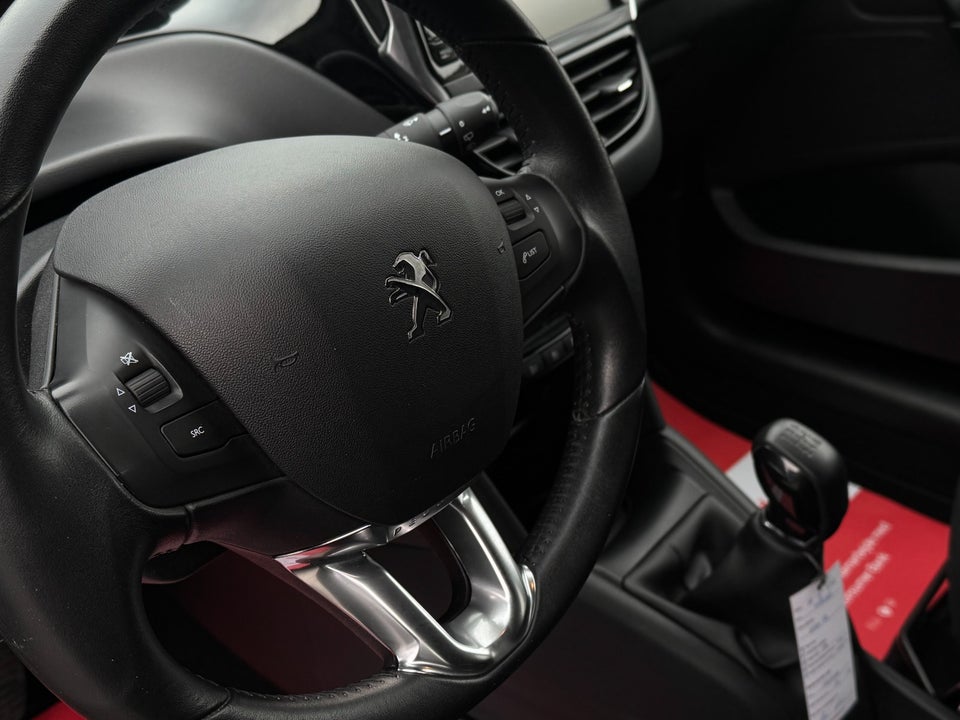 Peugeot 208 1,6 BlueHDi 100 Active 5d