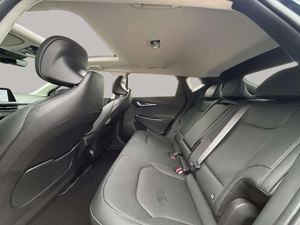 Kia EV6 77 Long Range Upgrade 5d