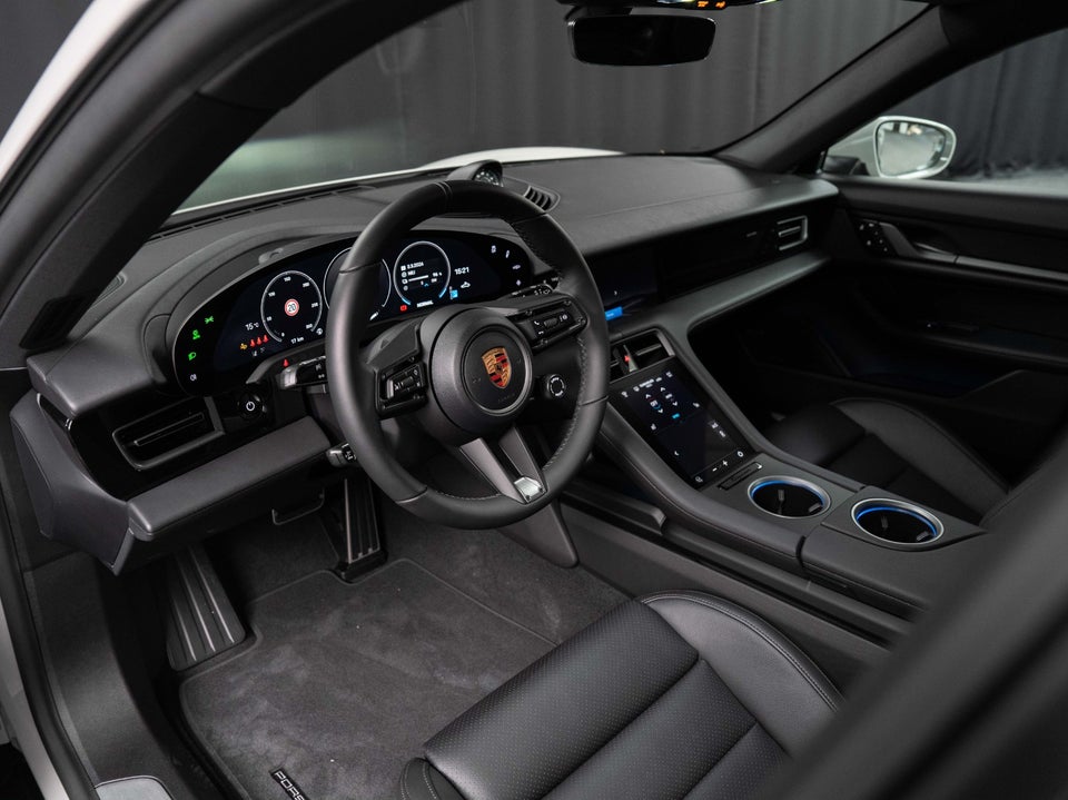 Porsche Taycan 4 Performance+ Cross Turismo 5d