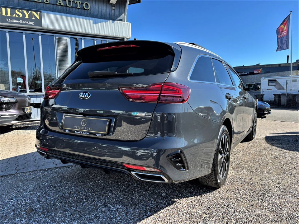 Kia Ceed 1,6 PHEV Upgrade Premium SW DCT 5d