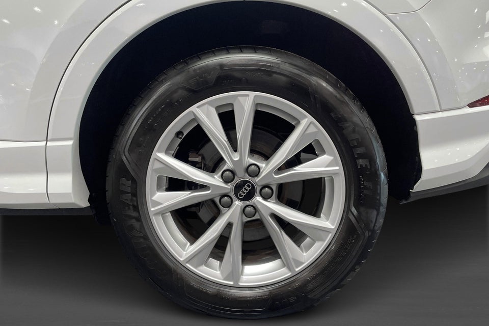 Audi Q3 45 TFSi e S-line plus S-tr. 5d