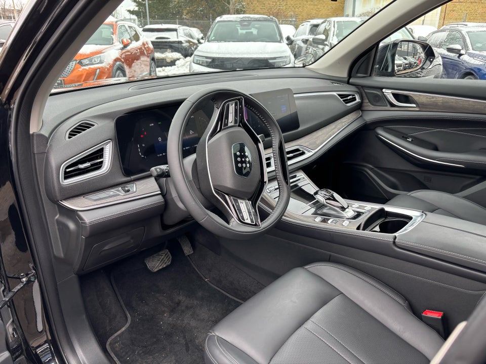 Navor E5 1,5 PHEV Rock 5d