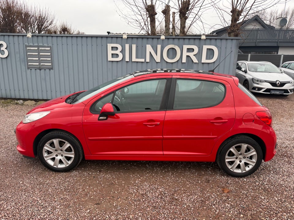 Peugeot 207 1,6 VTi S16 5d