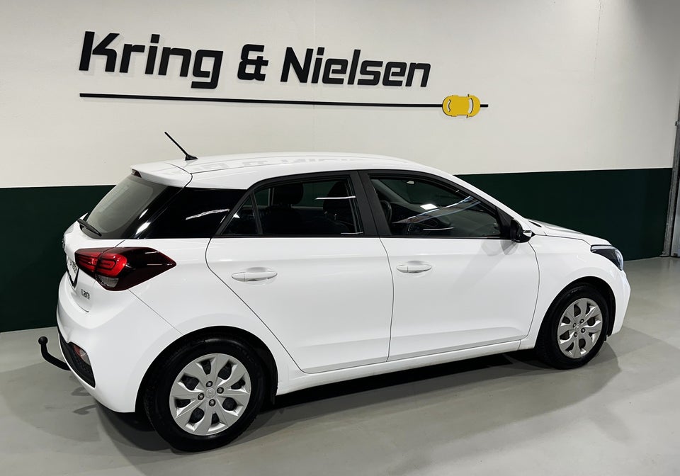 Hyundai i20 1,25 Life 5d