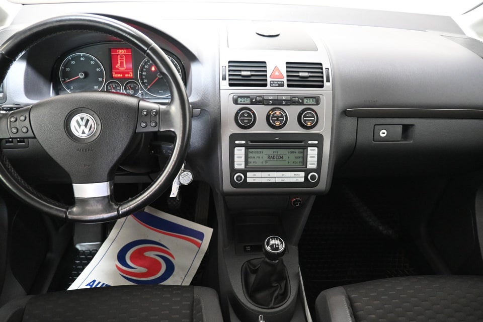 VW Touran 1,4 TSi 140 Trendline 5d