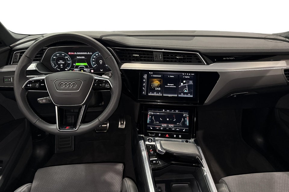 Audi Q8 e-tron 55 S-line quattro 5d
