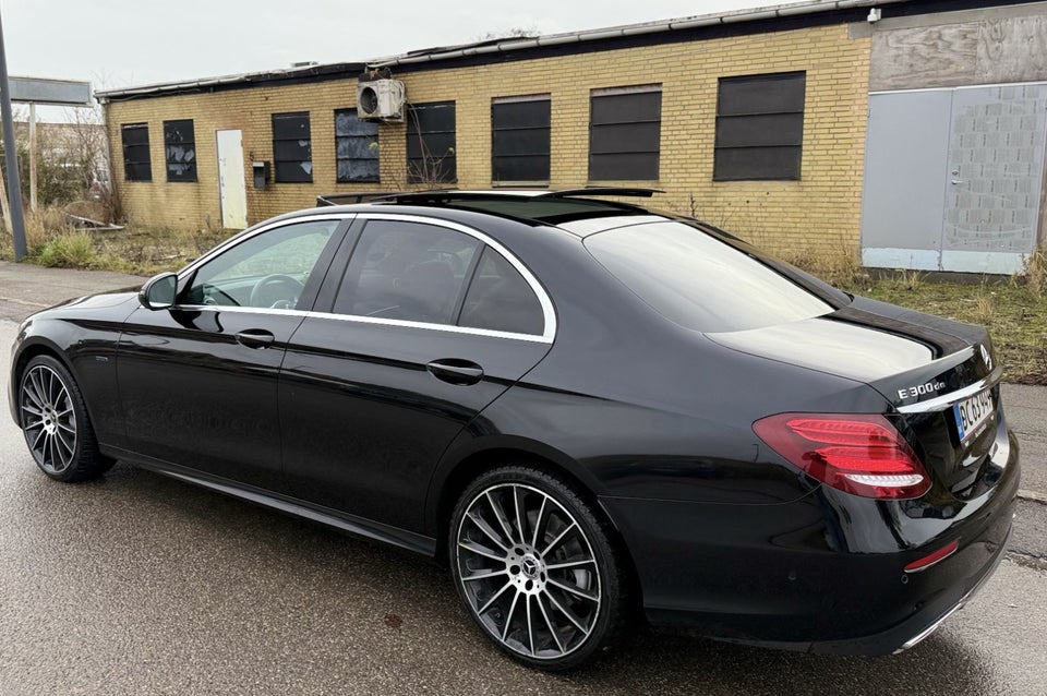 Mercedes E300 de 2,0 AMG Line aut. 4d
