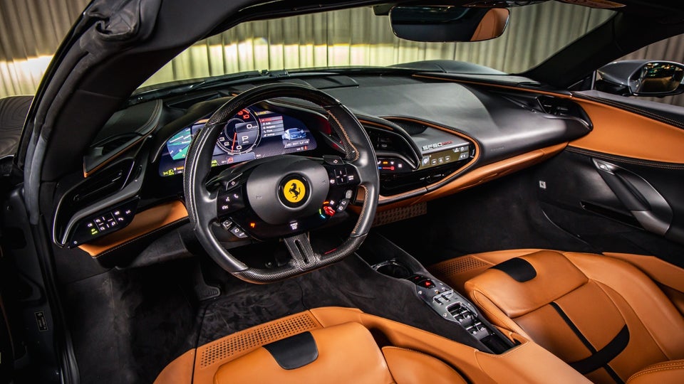 Ferrari SF90 Spider 4,0 DCT 2d
