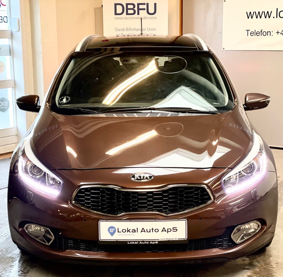 Kia Ceed 1,6 CRDi 128 Premium+ SW aut. 5d