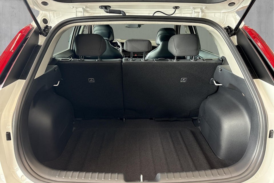 Kia Niro 64 EV Access 5d