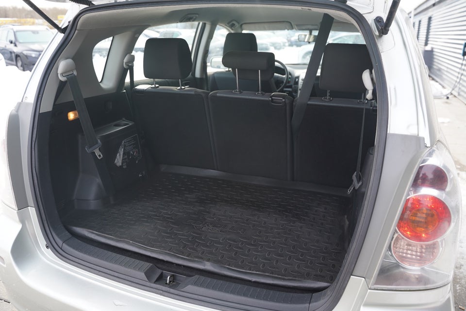 Toyota Corolla Verso 1,8 Terra MMT 7prs 5d