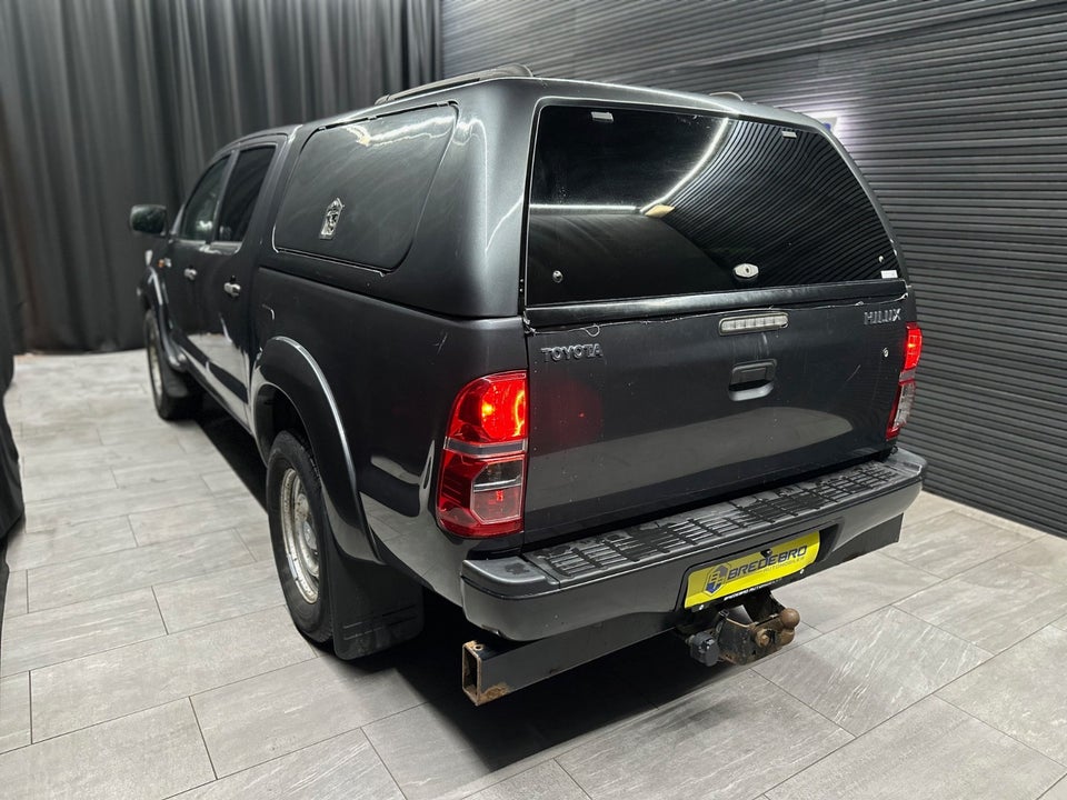 Toyota HiLux 2,5 D-4D 144 Db.Kab 4x4 T2 4d