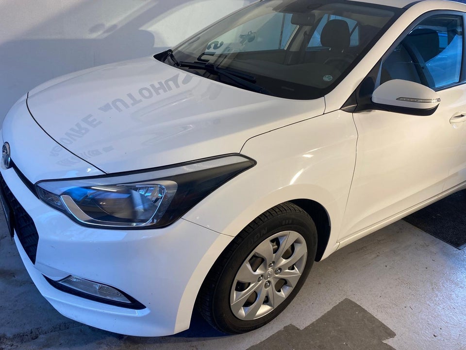 Hyundai i20 1,25 Trend 5d