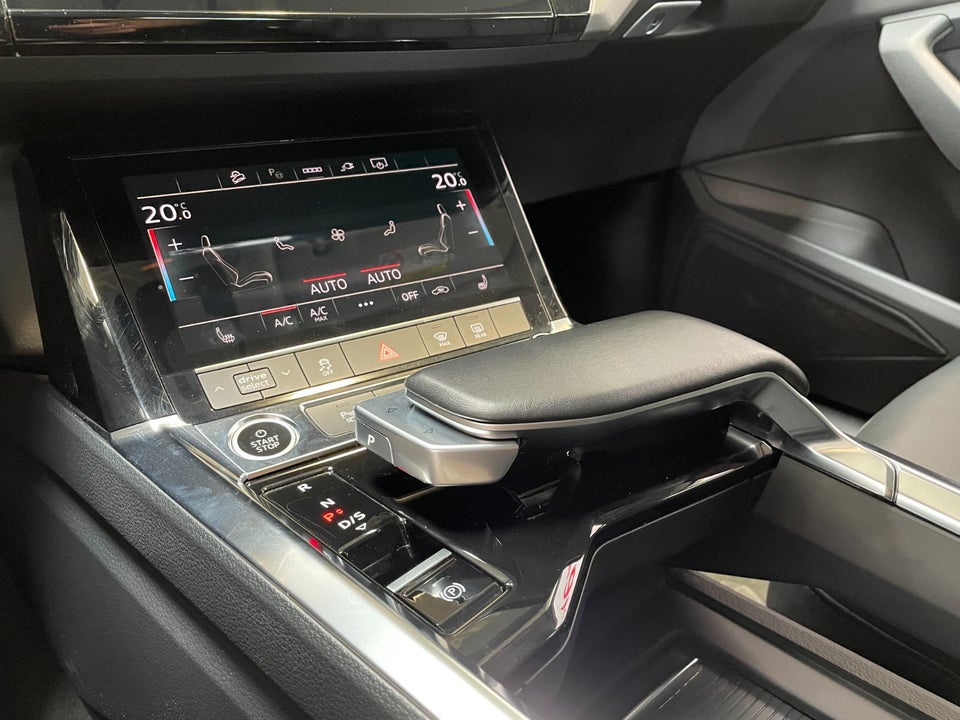 Audi e-tron 50 quattro 5d