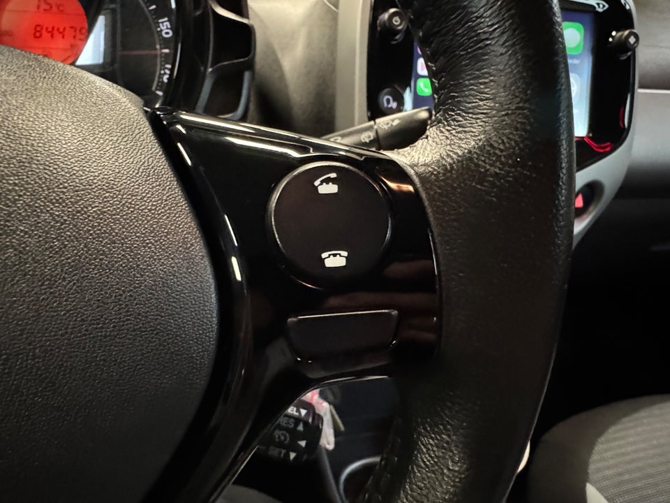 Toyota Aygo 1,0 VVT-i x-press 5d