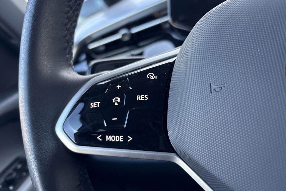 VW ID.Buzz 77 Life 75 Years Edition SWB 5d